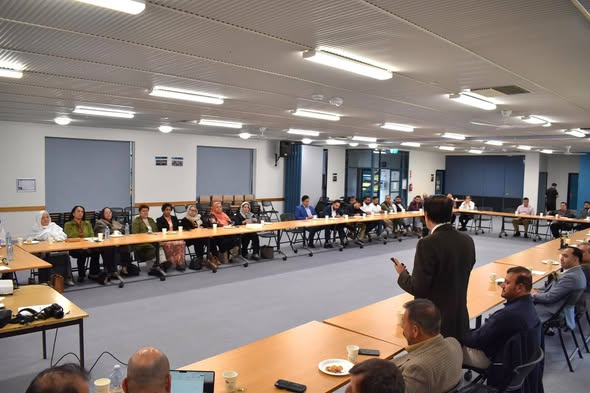Press Report — First National Dialogue Meeting in Melbourne: Participants Stress National Dialogue, Unity and Political Consensus, Human Rights and a Legitimate System